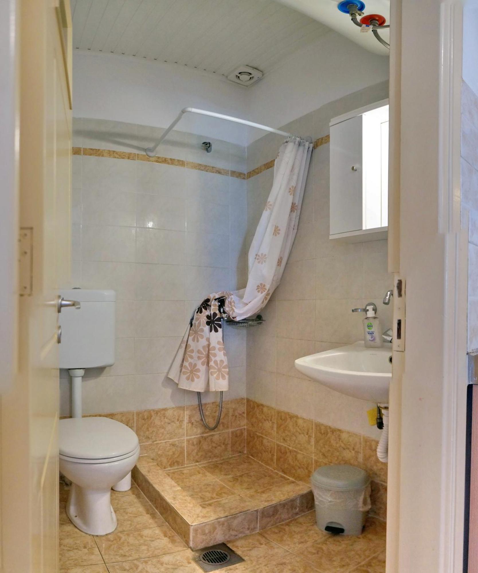 Angelos Rooms Mytilene ภายนอก รูปภาพ
