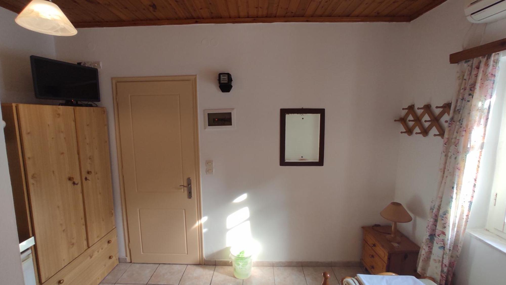 Angelos Rooms Mytilene ภายนอก รูปภาพ